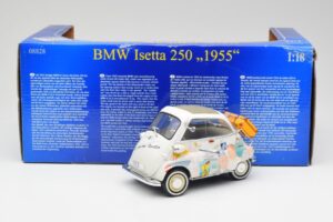 BMW Isetta 250 Revell 1:18 8828 Метал — снимка 8 от 8
