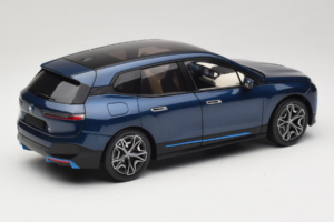 BMW iX Blue Metallic Minichamps 1:18 110023100 Метал — снимка 3 от 8