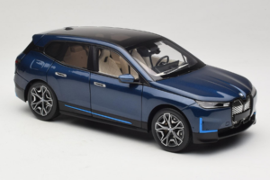 BMW iX Blue Metallic Minichamps 1:18 110023100 Метал — снимка 6 от 8