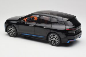 BMW iX Sapphire Black Minichamps 1:18 110023101 Метал — снимка 7 от 8