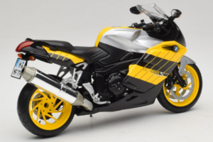 BMW K1200S Жълт Черен Minichamps 1:10 80430309224 Метал — снимка 3 от 8