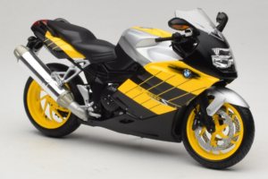 BMW K1200S Жълт Черен Minichamps 1:10 80430309224 Метал — снимка 6 от 8