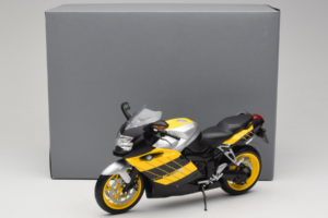 BMW K1200S Жълт Черен Minichamps 1:10 80430309224 Метал — снимка 8 от 8