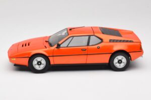 BMW M1 Оранжев Minichamps 1:18 80432411549 Метал — снимка 4 от 8