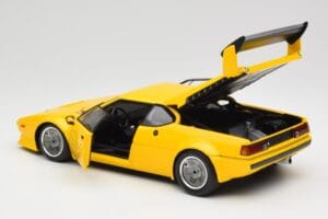 BMW M1 Жълт Minichamps 1:18 180792998 Метал — снимка 5 от 8