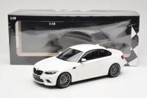 BMW M2 Competition F87 Бял Minichamps 1:18 155028000 Метал — снимка 6 от 6