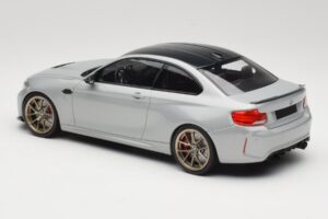 BMW M2 CS F87 Сребрист със златни джанти Minichamps 1:18 155021028 Метал — снимка 5 от 6