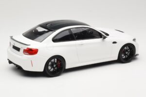 BMW M2 CS F87 Бял с черни джанти Minichamps 1:18 155021025 Метал — снимка 2 от 6