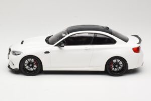 BMW M2 CS F87 Бял с черни джанти Minichamps 1:18 155021025 Метал — снимка 3 от 6