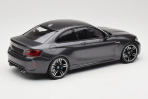 BMW M2 F87 Grey Metallic Minichamps 1:18 155026102 Метал — снимка 2 от 6