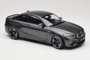 BMW M2 F87 Grey Metallic Minichamps 1:18 155026102 Метал — снимка 4 от 6