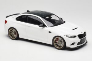 BMW M2 F87 CS Alpine White Златни Джанти Minichamps 1:18 155021020 Метал — снимка 4 от 6