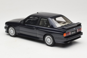 BMW M3 E30 Europameister Macau Blue Otto 1:18 OT1216 Метал — снимка 5 от 6