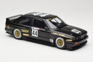 BMW M3 E30 JPS Team BMW #44 J. Richards / T. Longhurst Class Winners Bathurst 1000 1987 Minichamps 1:18 155872044 Метал — снимка 4 от 6