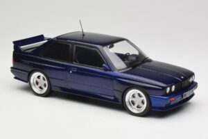 BMW M3 E30 Macau Blue IXO 1:18 18CMC122 Метал — снимка 4 от 6