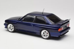 BMW M3 E30 Macau Blue IXO 1:18 18CMC122 Метал — снимка 5 от 6