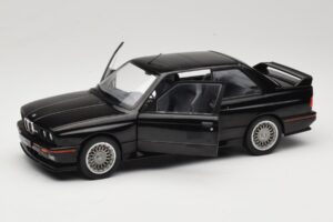 BMW M3 E30 Sport Evo Черен Solido 1:18 S1801501 Метал — снимка 2 от 8