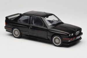 BMW M3 E30 Sport Evo Черен Solido 1:18 S1801501 Метал — снимка 6 от 8