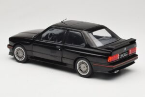 BMW M3 E30 Sport Evo Черен Solido 1:18 S1801501 Метал — снимка 7 от 8
