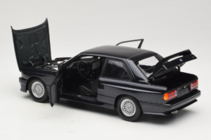 BMW M3 E30 Sport Evolution Blue Metallic Minichamps 1:18 180020308 Метал — снимка 5 от 8
