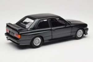 BMW M3 E30 Black Metallic Minichamps 1:18 180020306 Метал — снимка 3 от 8