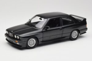BMW M3 E30 Black Metallic Minichamps 1:18 180020306 Метал