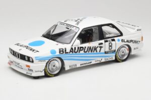 BMW M3 E30 Team Schnitzer #8 O. Manthey DTM 1988 Minichamps 1:18 155882008 Метал