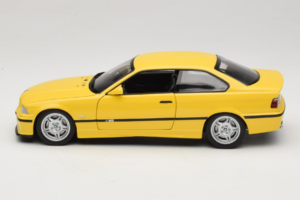 BMW M3 E36 Dakar Yellow UT Models 1:18 180022300 Метал — снимка 4 от 8