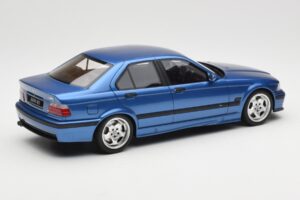 BMW M3 E36 Седан Синьо Otto 1:18 OT1082 Смола — снимка 2 от 6