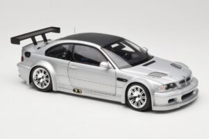 BMW M3 E46 GTR Street Сребрист With Carbon Roof Minichamps 1:18 100012102 Метал — снимка 6 от 8