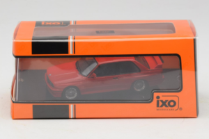 BMW M3 E30 Sport Evolution Червен IXO 1:43 CLC583N Метал — снимка 4 от 4