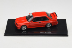 BMW M3 E30 Sport Evolution Червен IXO 1:43 CLC583N Метал