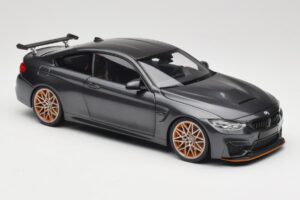 BMW M4 F82 GTS Mineral Grey Metallic Minichamps 1:18 110025222 Метал — снимка 6 от 8