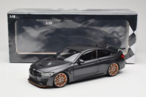 BMW M4 F82 GTS Mineral Grey Metallic Minichamps 1:18 110025222 Метал — снимка 8 от 8