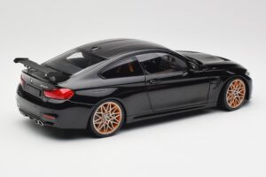 BMW M4 F82 GTS Sapphire Black Metallic Minichamps 1:18 110025220 Метал — снимка 3 от 8