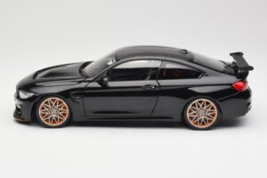 BMW M4 F82 GTS Sapphire Black Metallic Minichamps 1:18 110025220 Метал — снимка 4 от 8