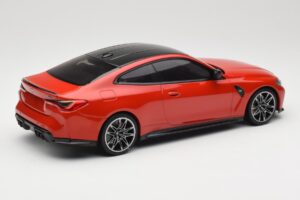 BMW M4 F82 Imola Red Metallic Minichamps 1:18 155020121 Метал — снимка 2 от 6