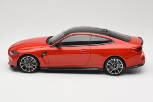 BMW M4 F82 Imola Red Metallic Minichamps 1:18 155020121 Метал — снимка 3 от 6