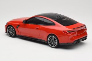 BMW M4 F82 Imola Red Metallic Minichamps 1:18 155020121 Метал — снимка 5 от 6