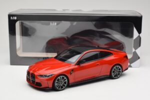 BMW M4 F82 Imola Red Metallic Minichamps 1:18 155020121 Метал — снимка 6 от 6