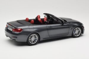 BMW M4 F83 Кабриолет Mineral Grey Paragon 1:18 80432339610 Метал — снимка 3 от 8