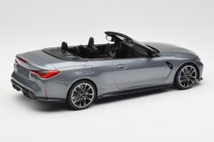 BMW M4 G82 Кабриолет Grey Metallic Minichamps 1:18 155021034 Метал — снимка 2 от 6
