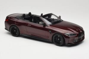 BMW M4 G83 Кабриолет Червен Металик Minichamps 1:18 155021032 Метал — снимка 4 от 6