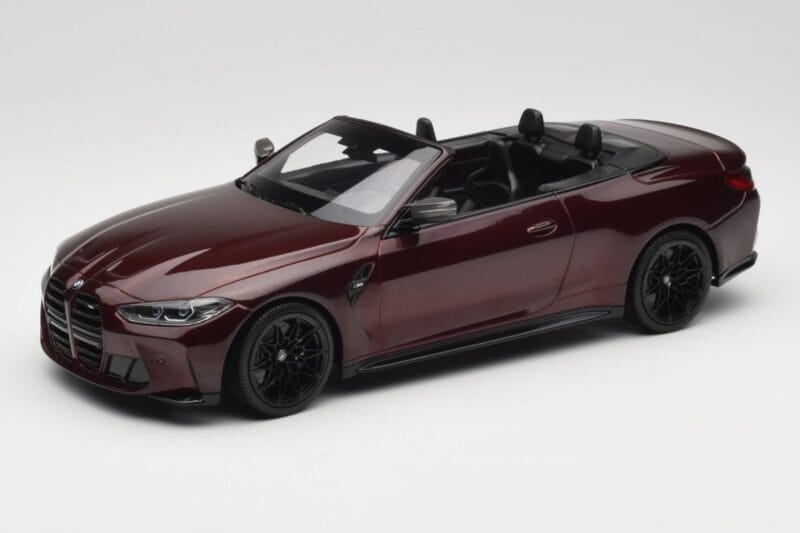 BMW M4 G83 Кабриолет Червен Металик Minichamps 1:18 155021032 Метал
