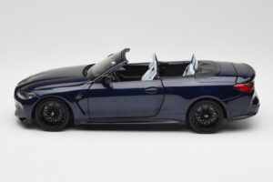 BMW M4 G82 Кабриолет Синьо Metallic Minichamps 1:18 110021031 Метал — снимка 4 от 8
