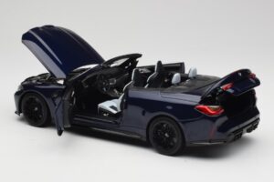 BMW M4 G82 Кабриолет Синьо Metallic Minichamps 1:18 110021031 Метал — снимка 5 от 8