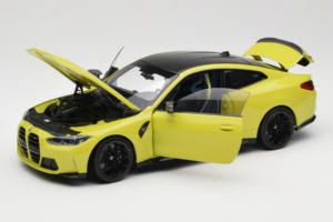 BMW M4 G82 Жълт Дилърско Издание Minichamps 1:18 80435A51949-R1 Метал — снимка 2 от 10