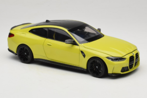 BMW M4 G82 Жълт Дилърско Издание Minichamps 1:18 80435A51949-R1 Метал — снимка 9 от 10