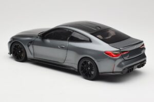 BMW M4 G82 Сив Metallic Minichamps 1:18 113020124 Метал — снимка 5 от 8