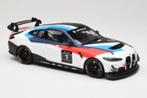 BMW M4 G82 GT4 #1 Presentation 2022 Otto 1:18 OT1228 Смола — снимка 4 от 6